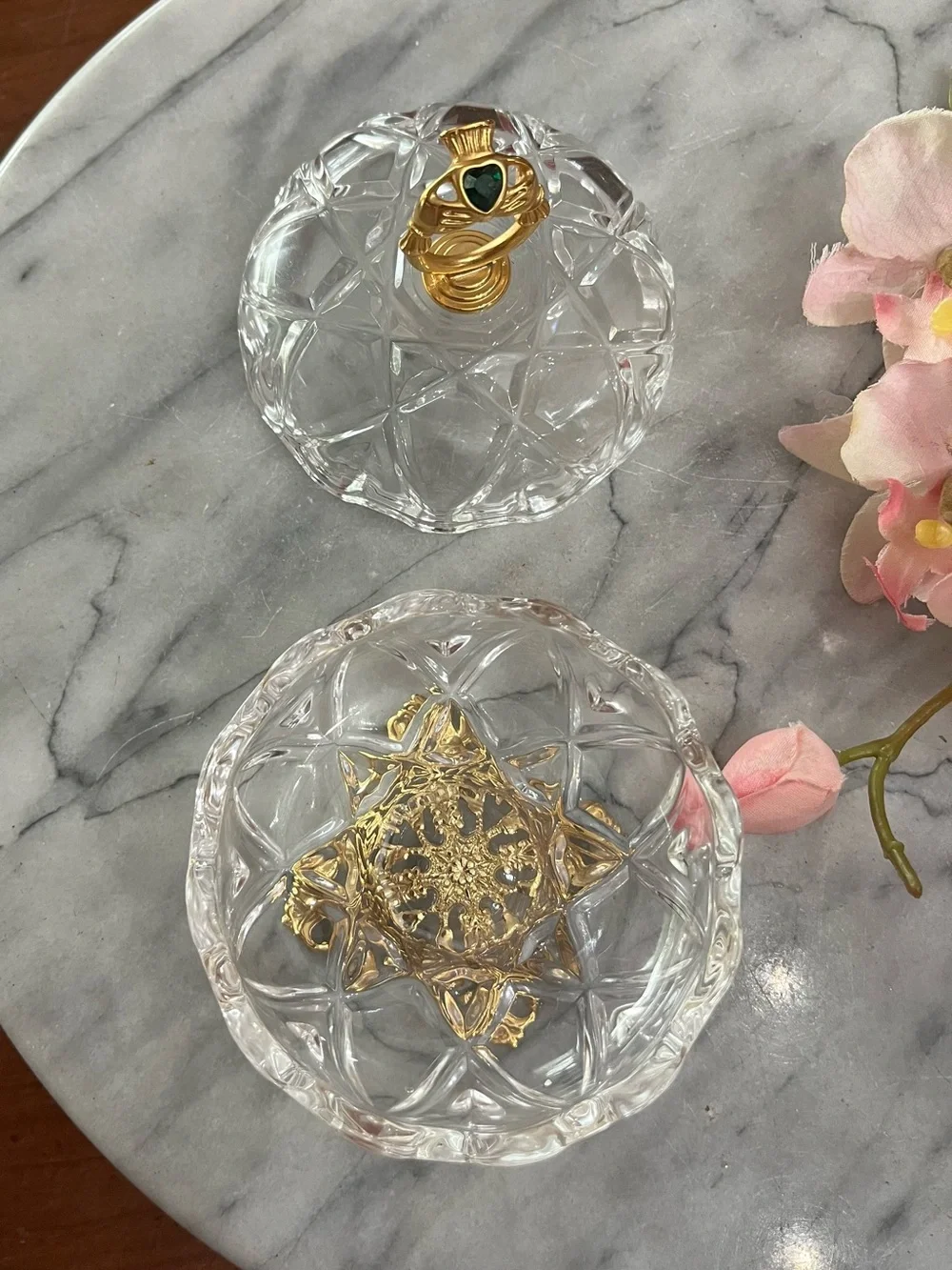 VTG Killarney Crystal Ireland Trinket Dish 22K Gold Claddagh Lid & Filigree Base